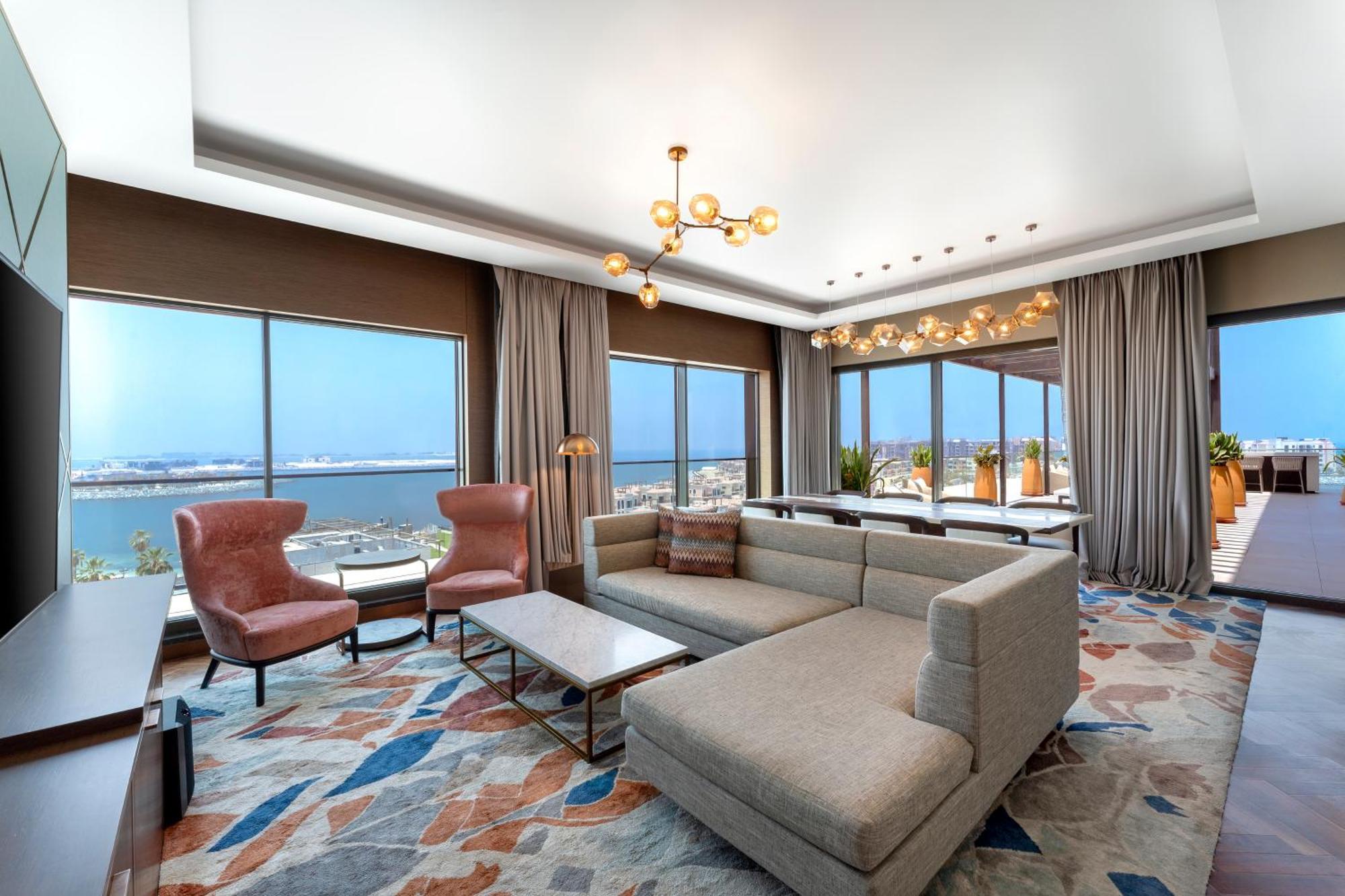 Hyatt Centric Jumeirah Dubai Exterior photo The Club at Hilton Alexandria
